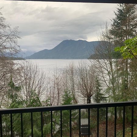 Shoreside Private Room Sechelt Exterior photo