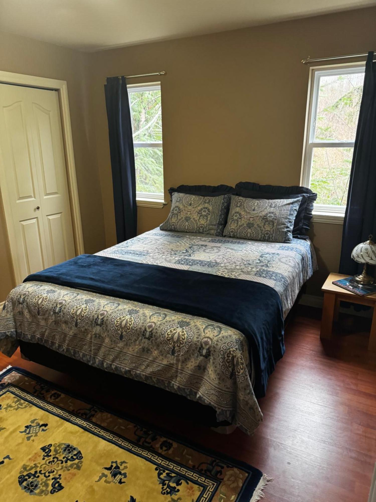 Shoreside Private Room Sechelt Exterior photo